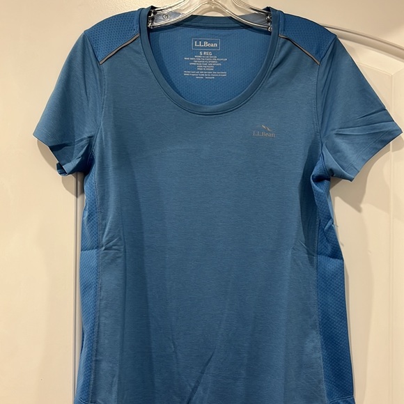 New LL Bean active SS top - Picture 6 of 6